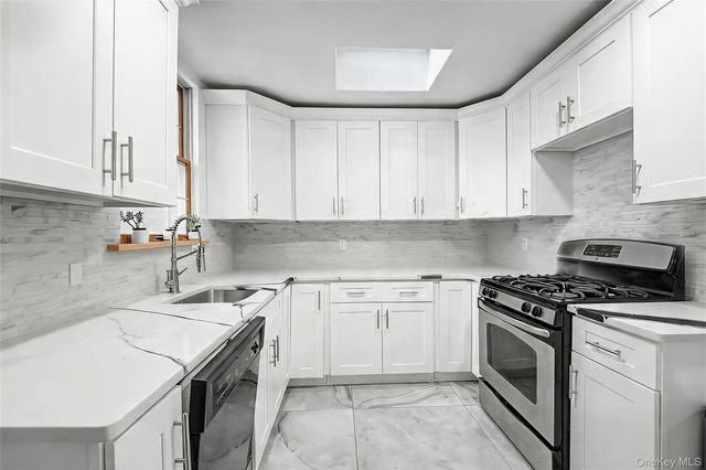 87 Susquehanna Avenue, Great Neck, NY 11021