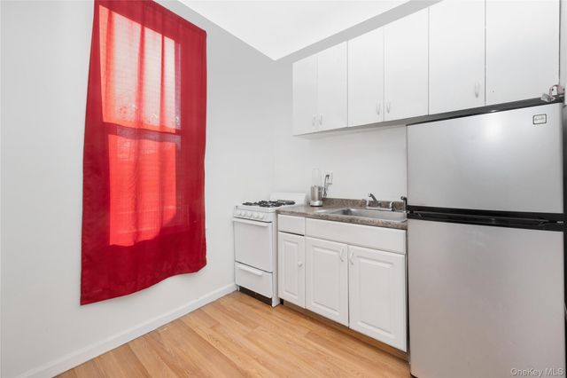 125-12 18th Avenue, College Point, NY 11356