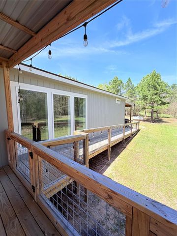 59 Forgotten Road, Bedias, TX 77831