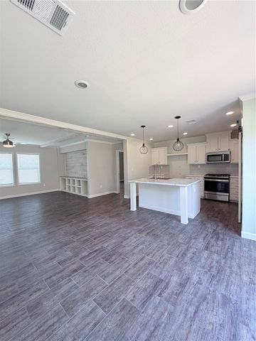 59 Forgotten Road, Bedias, TX 77831