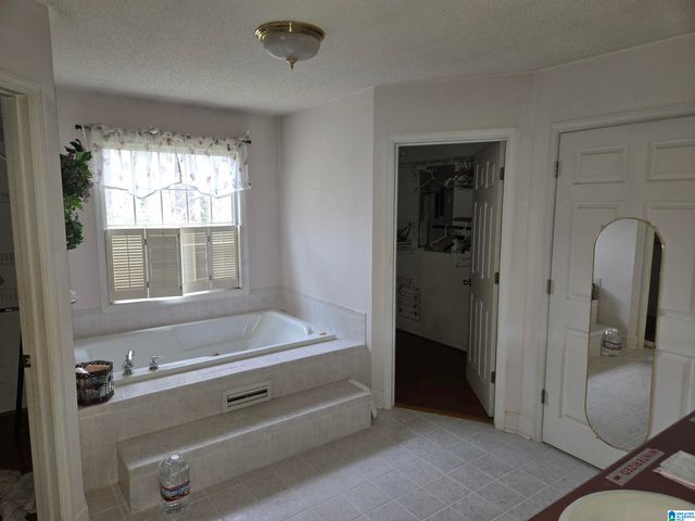 986 MERKLE LANE, Lincoln, AL 35096