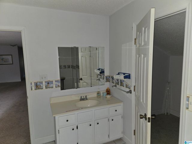 986 MERKLE LANE, Lincoln, AL 35096