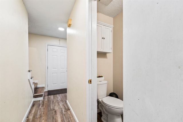 516 E Hackley Avenue, Des Moines, IA 50315