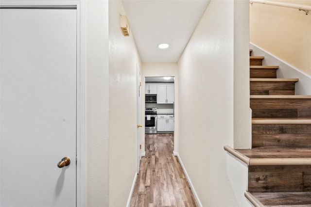 516 E Hackley Avenue, Des Moines, IA 50315