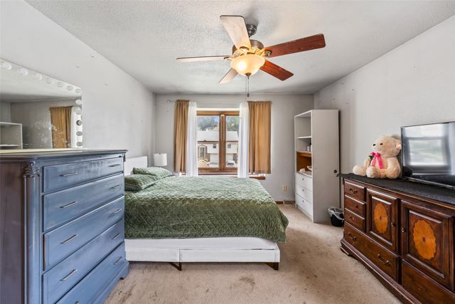 516 E Hackley Avenue, Des Moines, IA 50315