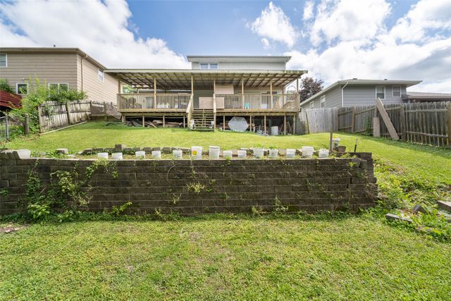 516 E Hackley Avenue, Des Moines, IA 50315