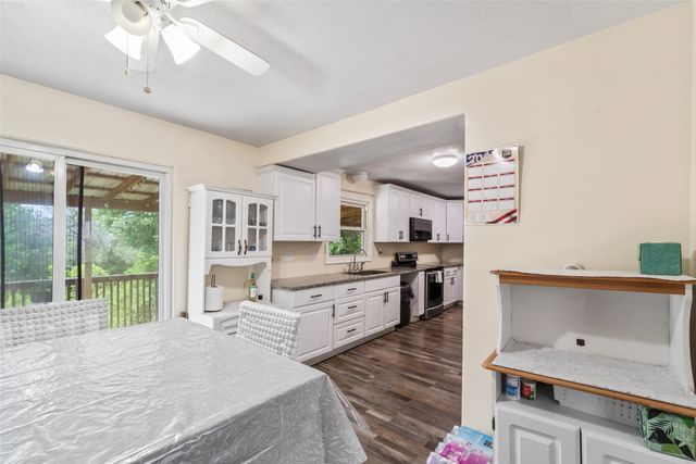 516 E Hackley Avenue, Des Moines, IA 50315