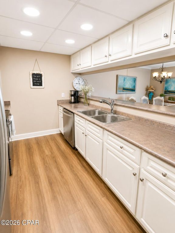 Image 9 of property listing at 8815 Thomas Drive 704, Panama City Beach, FL 32408
