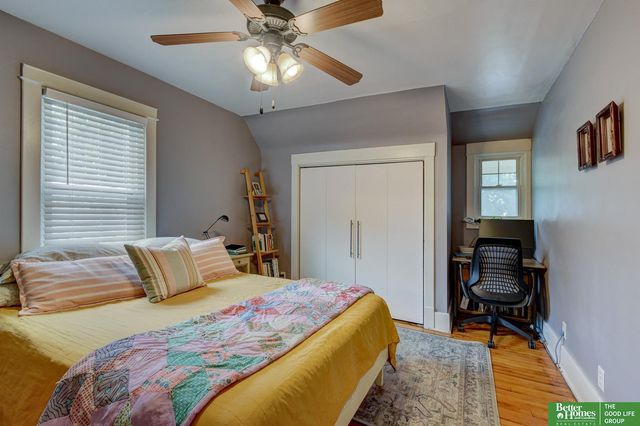 915 S 38th Avenue, Omaha, NE 68105
