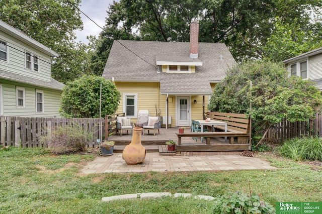 915 S 38th Avenue, Omaha, NE 68105