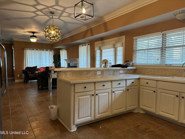 4550 Ridgewood Road, Jackson, MS 39211