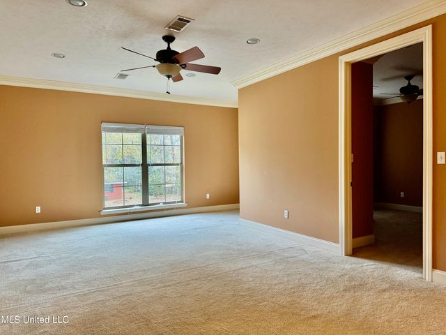 4550 Ridgewood Road, Jackson, MS 39211