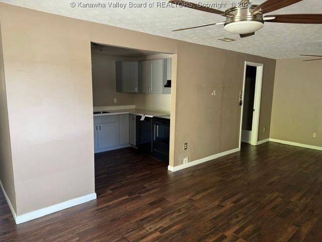 7554 Teays Valley Road, Scott Depot, WV 25560