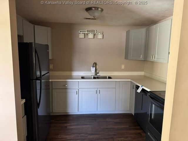 7554 Teays Valley Road, Scott Depot, WV 25560