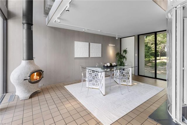 1336 Moyer RD, Newport News, VA 23606