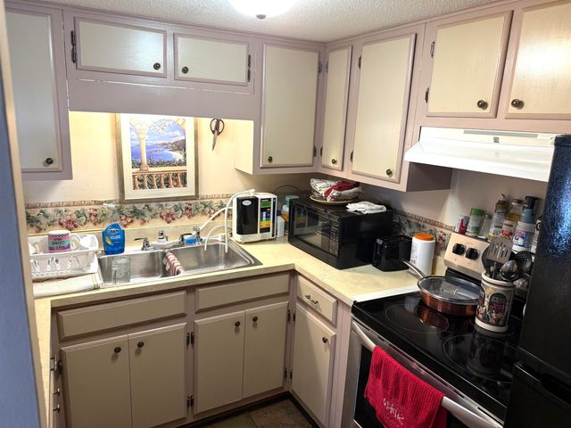 12 Annette Rd, Cherokee Village, AR 72529