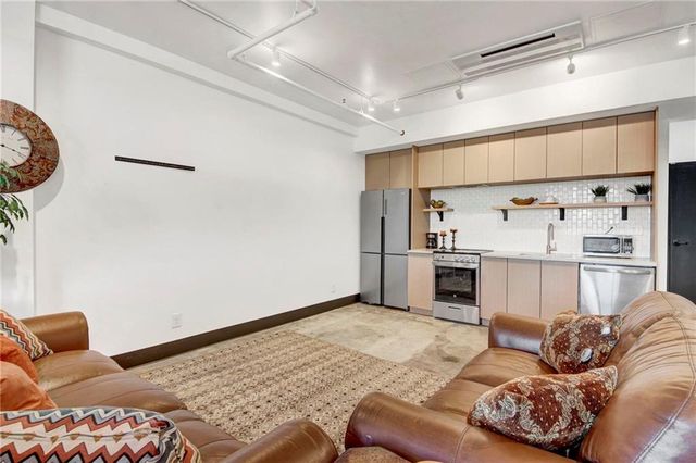 1805 Harvard Avenue 305, Atlanta, GA 30337