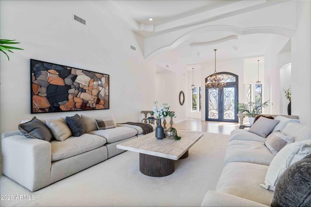 7126 E BLUEBIRD Lane, Paradise Valley, AZ 85253