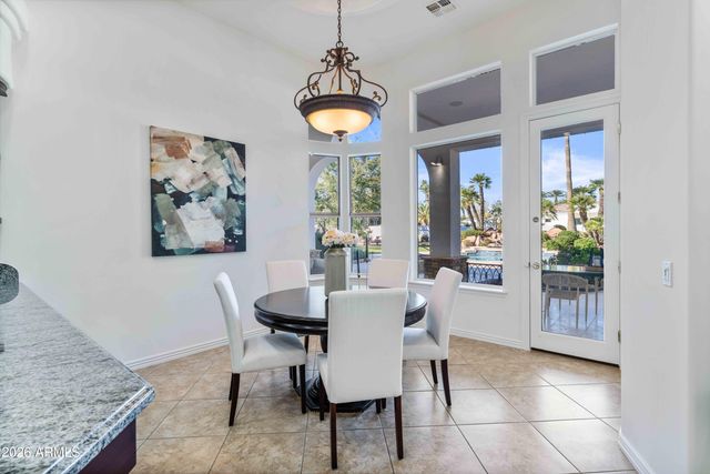 7126 E BLUEBIRD Lane, Paradise Valley, AZ 85253