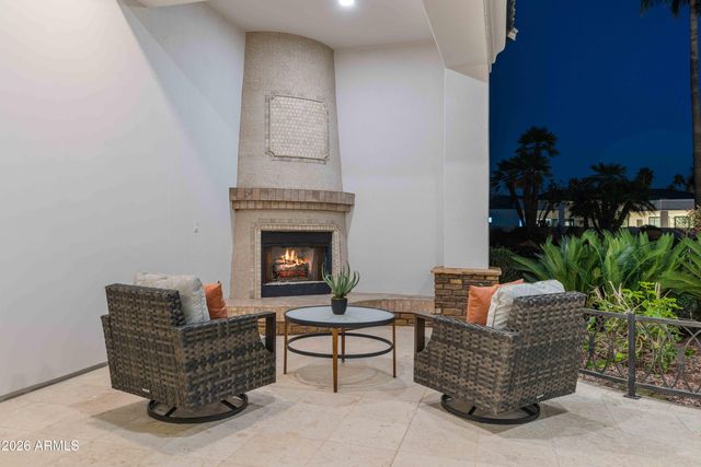 7126 E BLUEBIRD Lane, Paradise Valley, AZ 85253