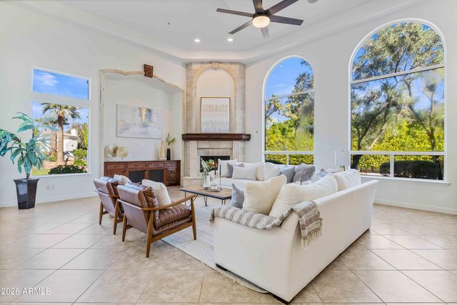 7126 E BLUEBIRD Lane, Paradise Valley, AZ 85253