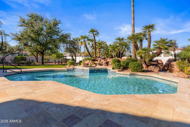 7126 E BLUEBIRD Lane, Paradise Valley, AZ 85253