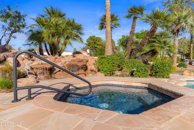 7126 E BLUEBIRD Lane, Paradise Valley, AZ 85253