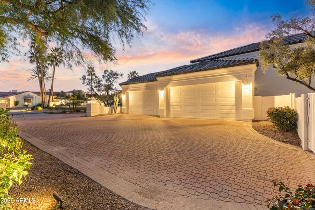 7126 E BLUEBIRD Lane, Paradise Valley, AZ 85253