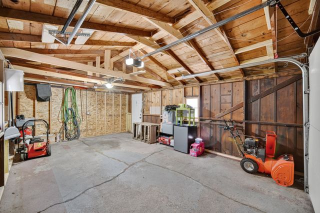 4323 Hickman Road, Des Moines, IA 50310