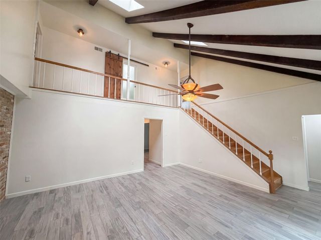 5116 E Bayou Drive, Dickinson, TX 77539