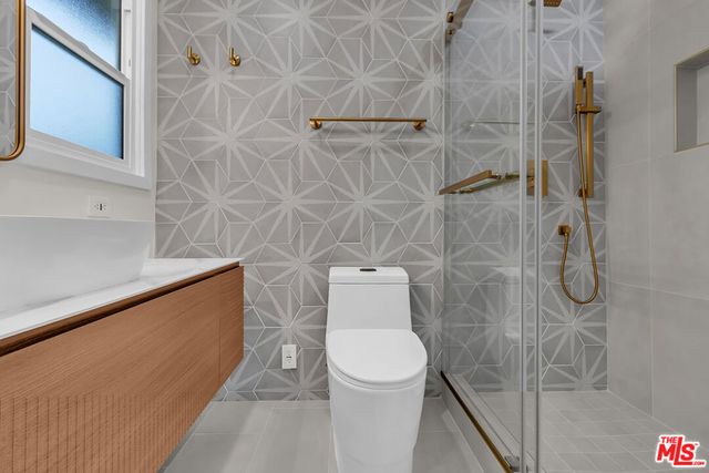 21014 Baltar Street, Canoga Park, CA 91304