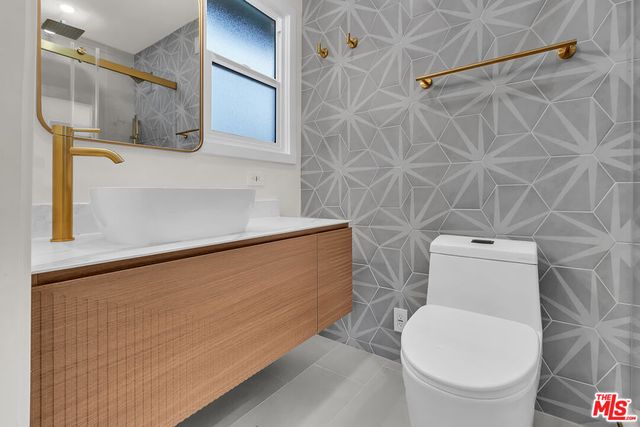 21014 Baltar Street, Canoga Park, CA 91304