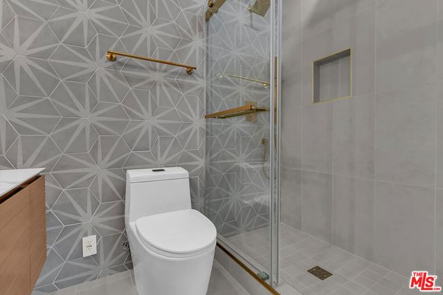 21014 Baltar Street, Canoga Park, CA 91304