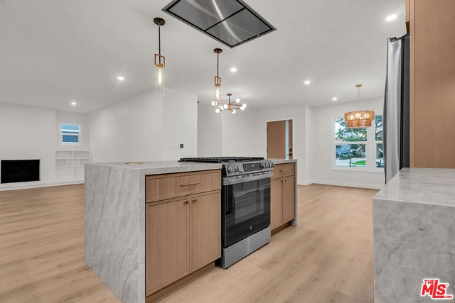 21014 Baltar Street, Canoga Park, CA 91304