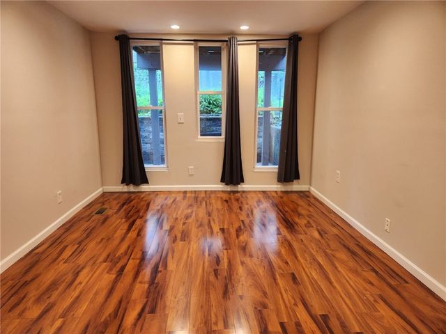 3416 Ligonier St, Lawrenceville, PA 15201