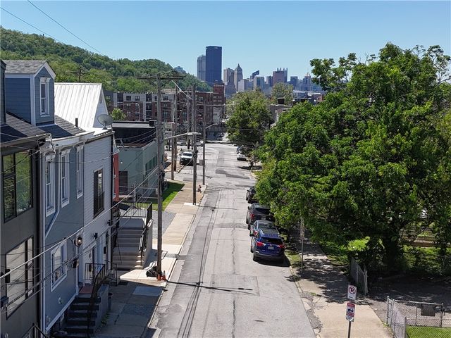 3416 Ligonier St, Lawrenceville, PA 15201