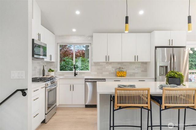 12804 NE 139th Court, Kirkland, WA 98034