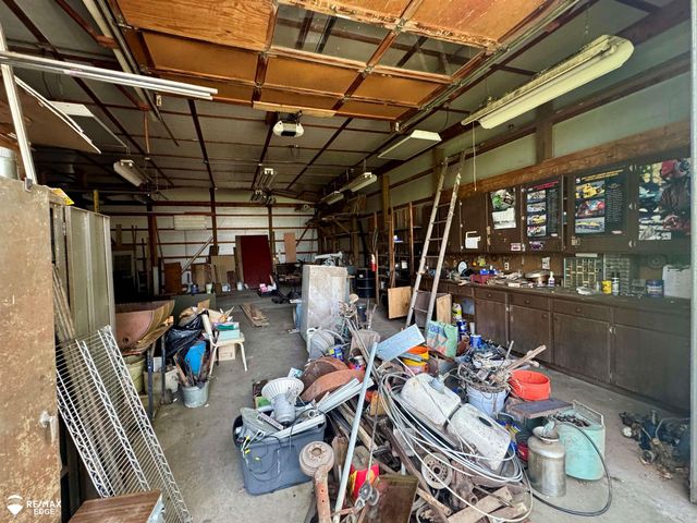 5262 E Coldwater Road, Flint, MI 48506