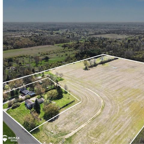 5262 E Coldwater Road, Flint, MI 48506