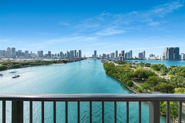 1000 Venetian Way 1004, Miami, FL 33139