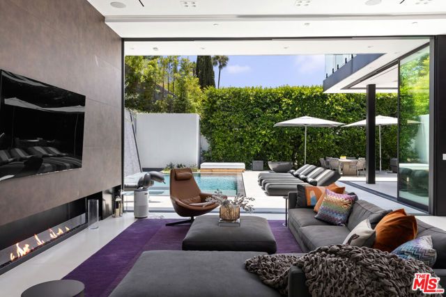 1488 Rising Glen Road, Los Angeles, CA 90069