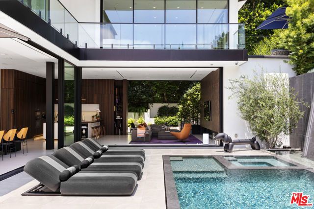 1488 Rising Glen Road, Los Angeles, CA 90069