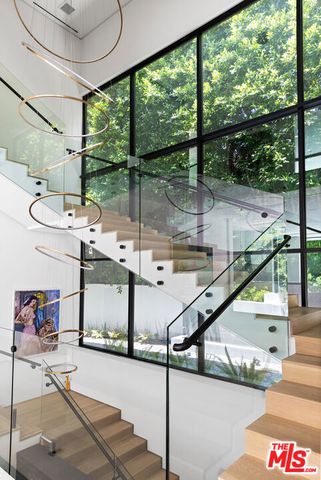 1488 Rising Glen Road, Los Angeles, CA 90069