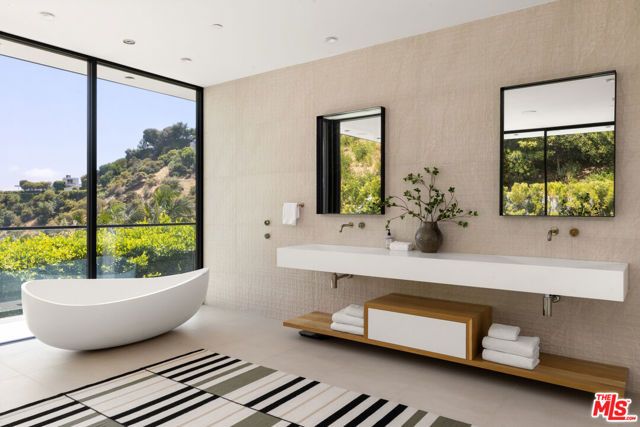 1488 Rising Glen Road, Los Angeles, CA 90069