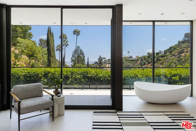 1488 Rising Glen Road, Los Angeles, CA 90069