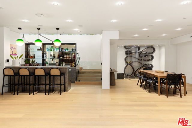 1488 Rising Glen Road, Los Angeles, CA 90069