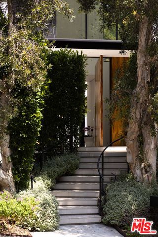 1488 Rising Glen Road, Los Angeles, CA 90069