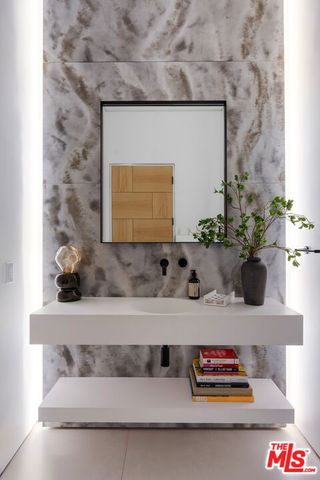 1488 Rising Glen Road, Los Angeles, CA 90069