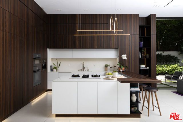 1488 Rising Glen Road, Los Angeles, CA 90069