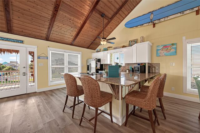 21818 Matagorda Drive, Galveston, TX 77554